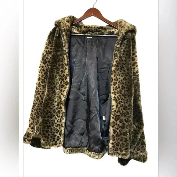 Vintage Gallery leopard print faux fur hooded coat - Picture 6 of 6